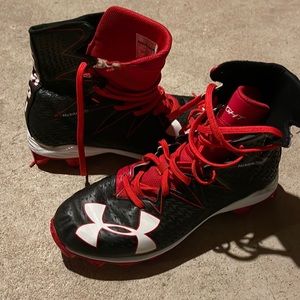 Under Armour highlight mens football cleats size 8